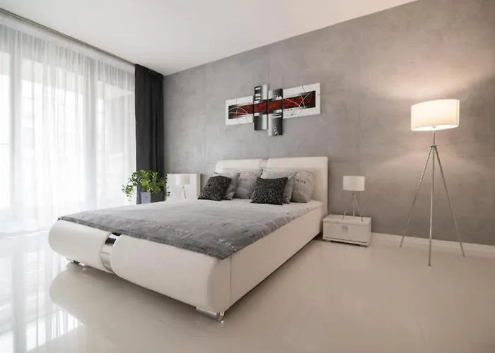 Lägenhet Artapart Market Square