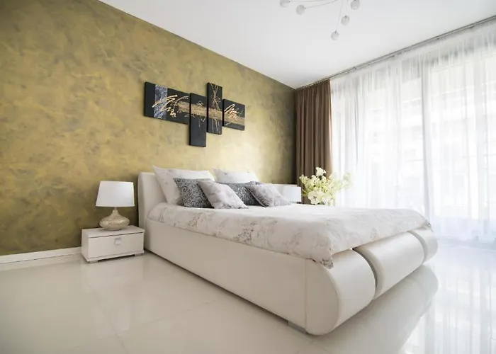 Artapart Market Square Apartment